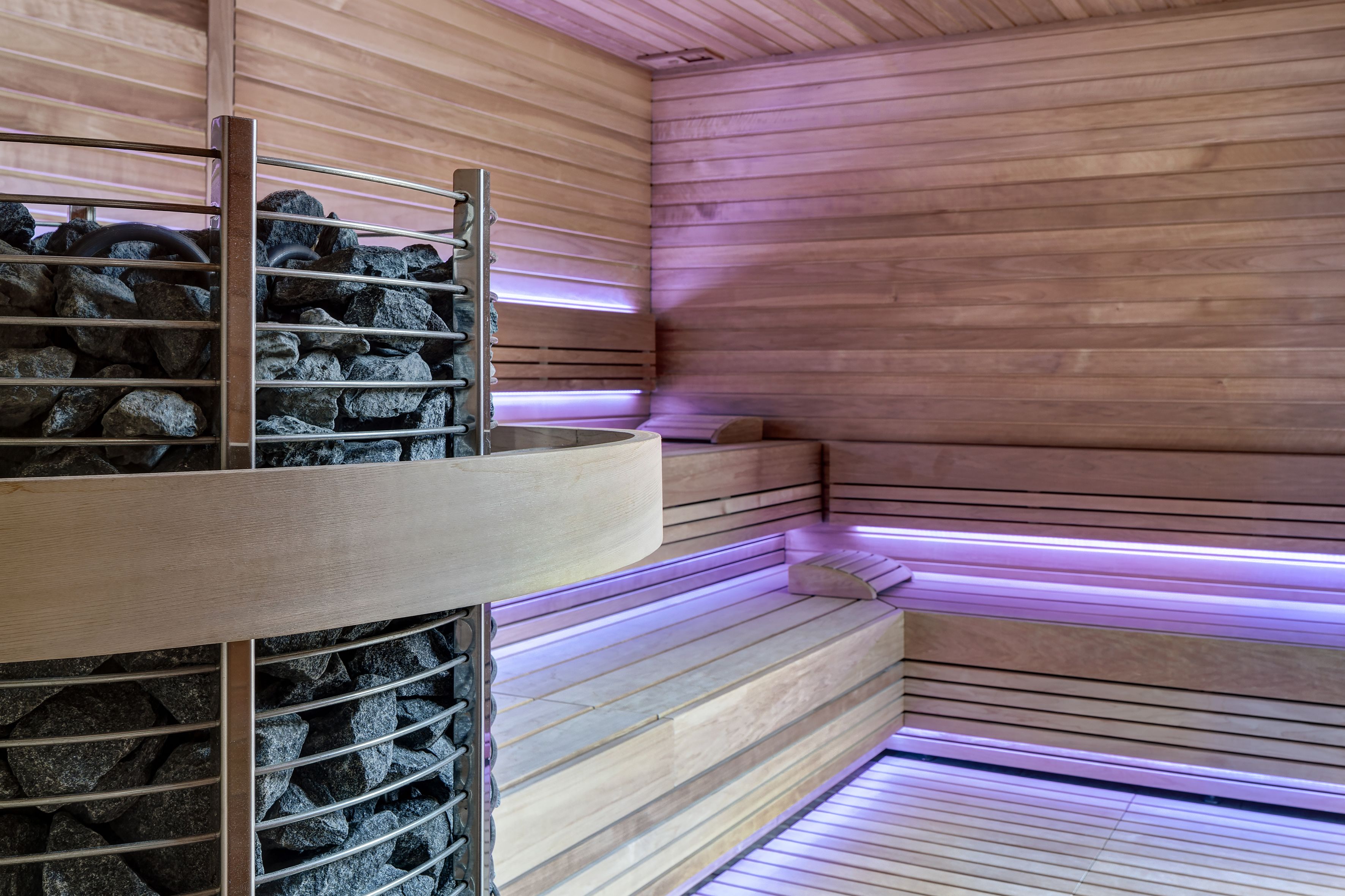 couples treatment room(s), sauna, hot tub, turkish bath/hammam