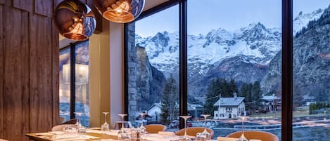 Déjeuner et dßner servis sur place