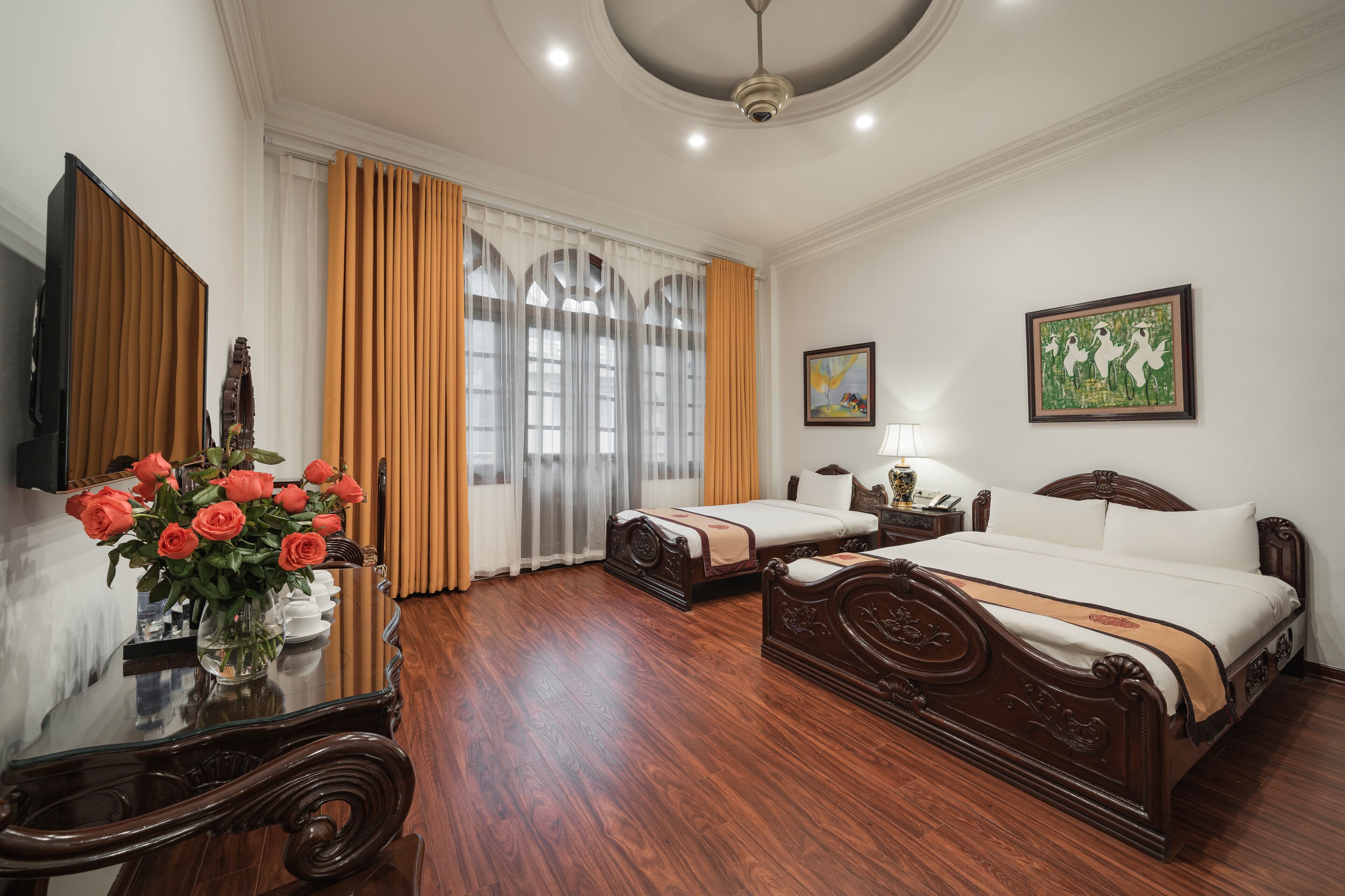 minibar, in-room safe, desk, blackout curtains