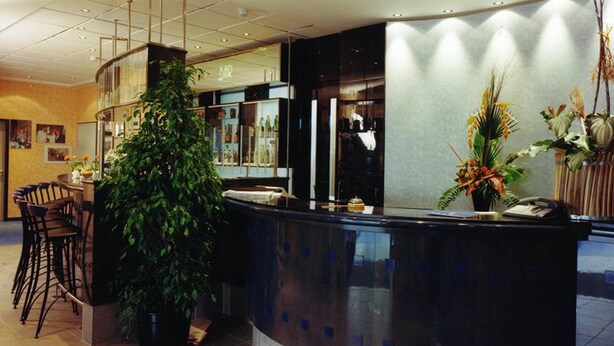 Unclassified image, 1 of 116, button - Hotel Alt-Tempelhof (Berlin)