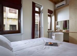 Luxury House, 3 Bedrooms, 2 Bathrooms, City View | 3 bedrooms, premium bedding, down comforters, memory foam beds