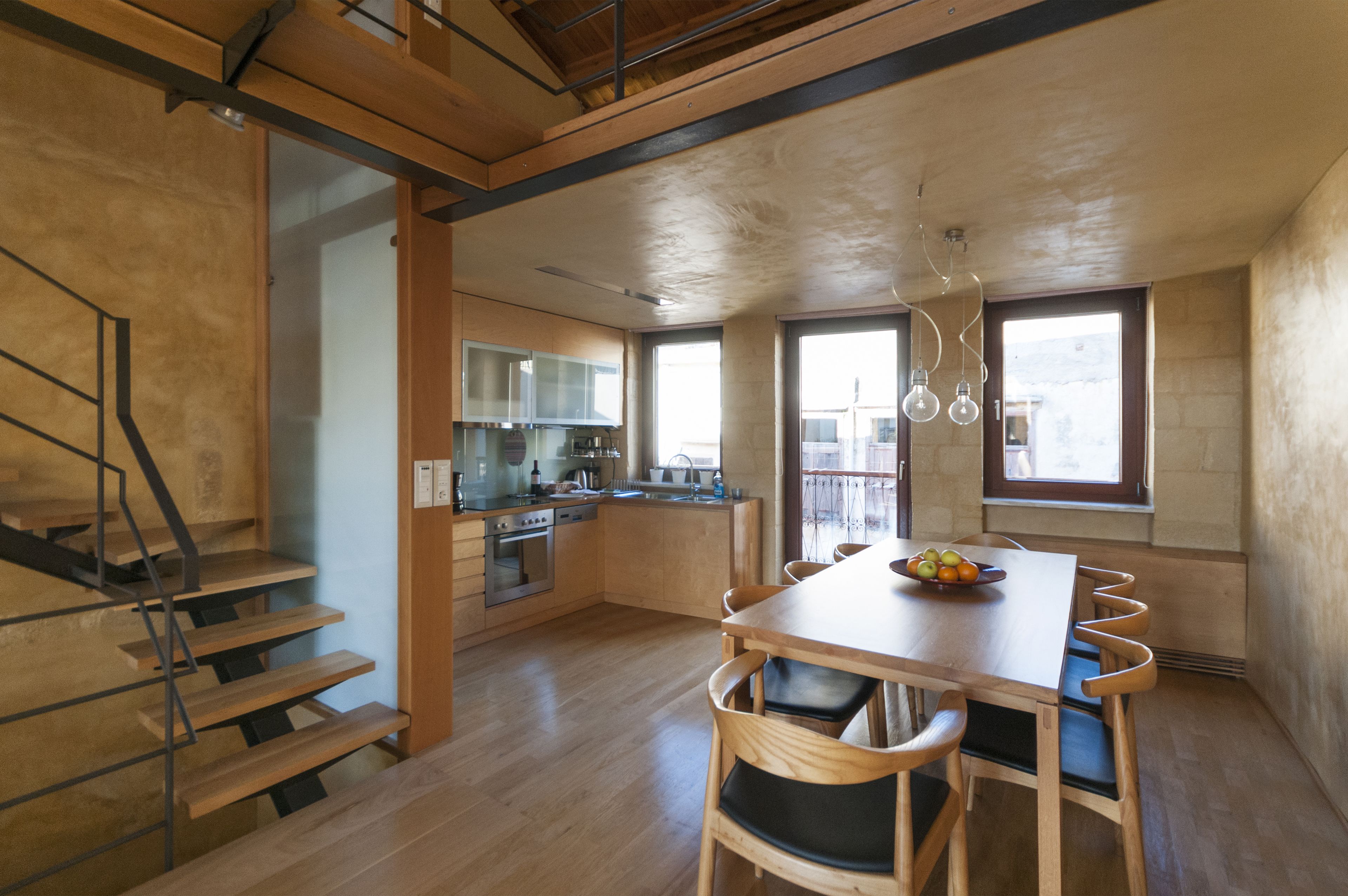 Luxury House, 3 Bedrooms, 2 Bathrooms, City View | In-room dining