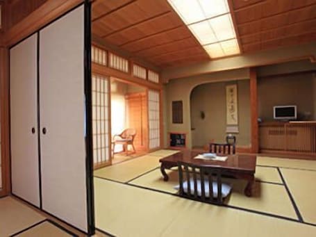 Room. Azumaya