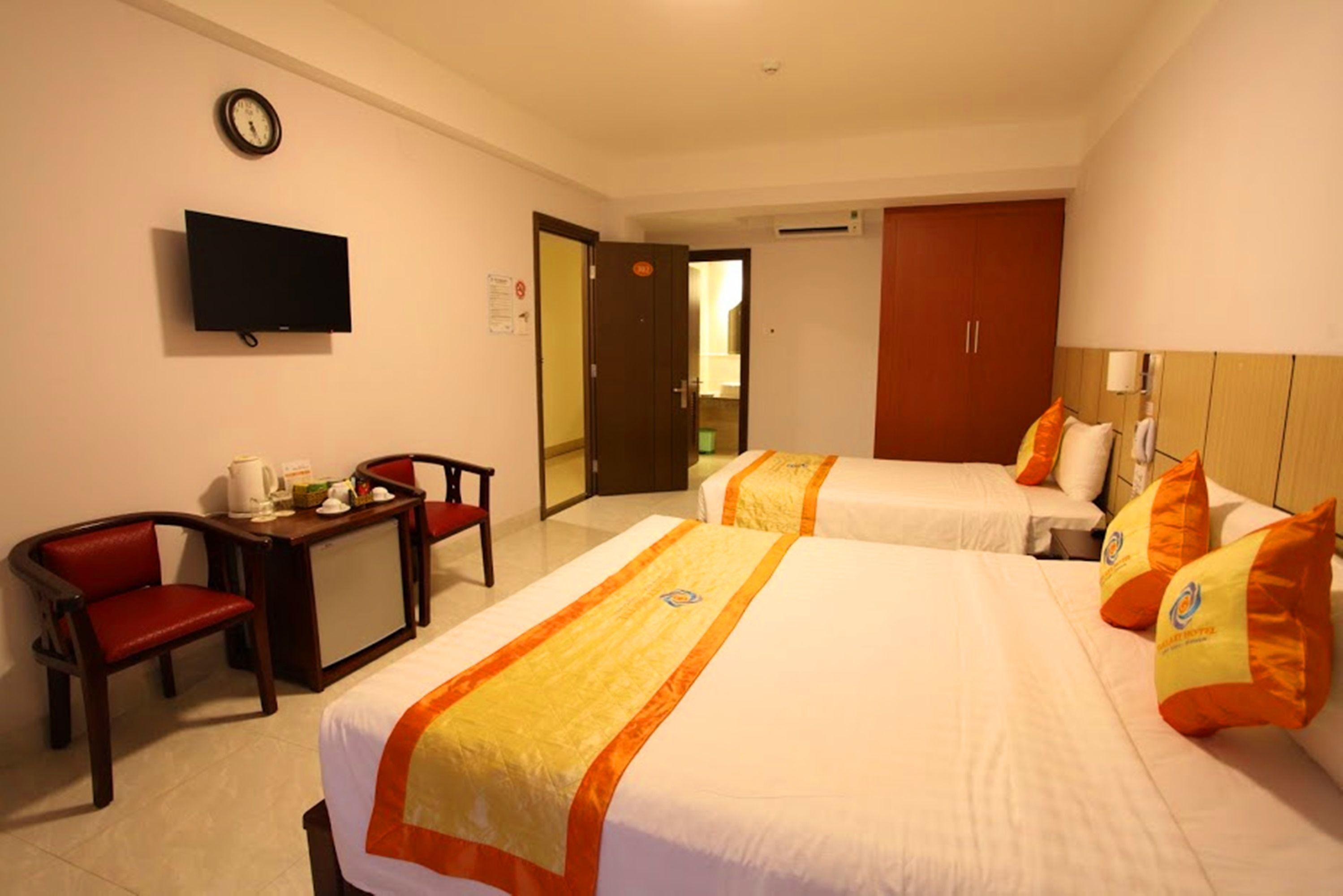 deluxe double room, no windows | minibar, in-room safe, soundproofing, free wifi