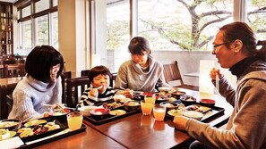 Dining - Escale Kobe (Kobe)