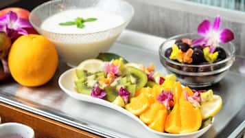 Daily buffet breakfast for a fee