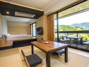 In-room safe, blackout curtains, iron/ironing board, free WiFi - Yufuin Yumeguri Hotel Sankouen (Yufu)