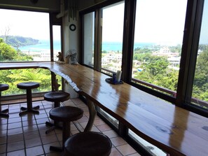 로비 좌석 공간