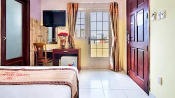 Superior Double Room | 1 bedroom, premium bedding, minibar, in-room safe