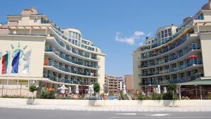 Building design - Julia Family Apartments (Sunny Beach)