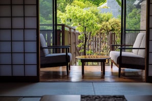 Traditional-Zimmer (Deluxe Japanese Style, Open Air Bath) | Kostenloses WLAN, Bettwäsche