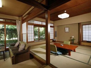 Living room - Yugawara Onsen Kamata (Yugawara)