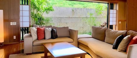 บริเวณนั่งเล่น