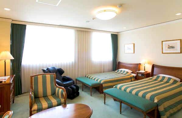 Quarto duplo executivo | Escrivaninha, ferros/tábuas de passar roupa, Wi-Fi de cortesia