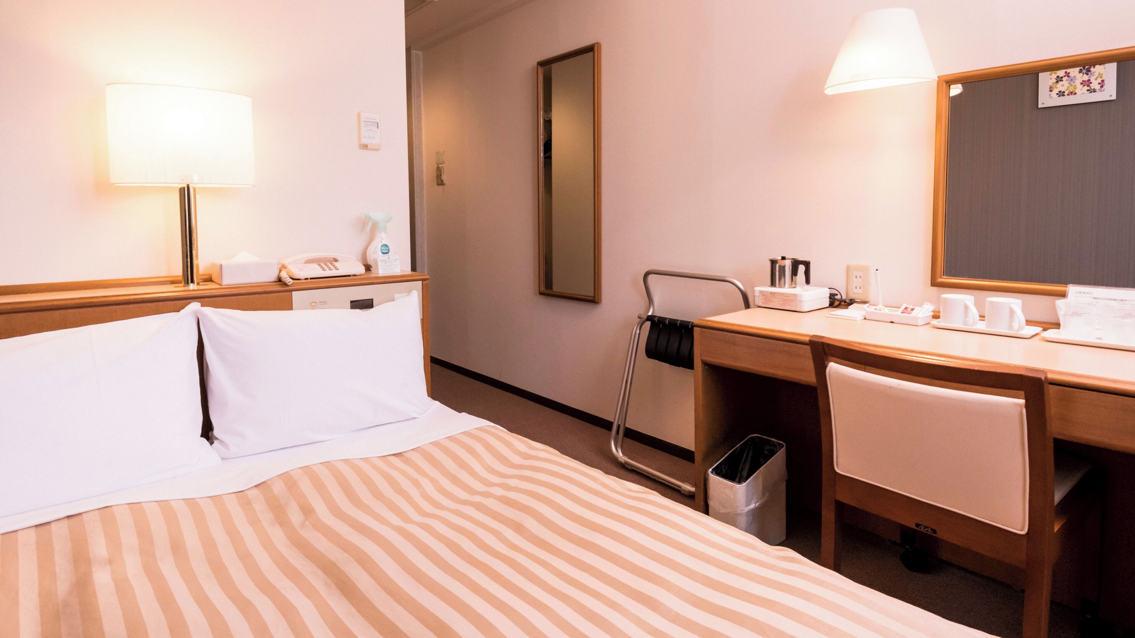 Desk, laptop workspace, iron/ironing board, free WiFi