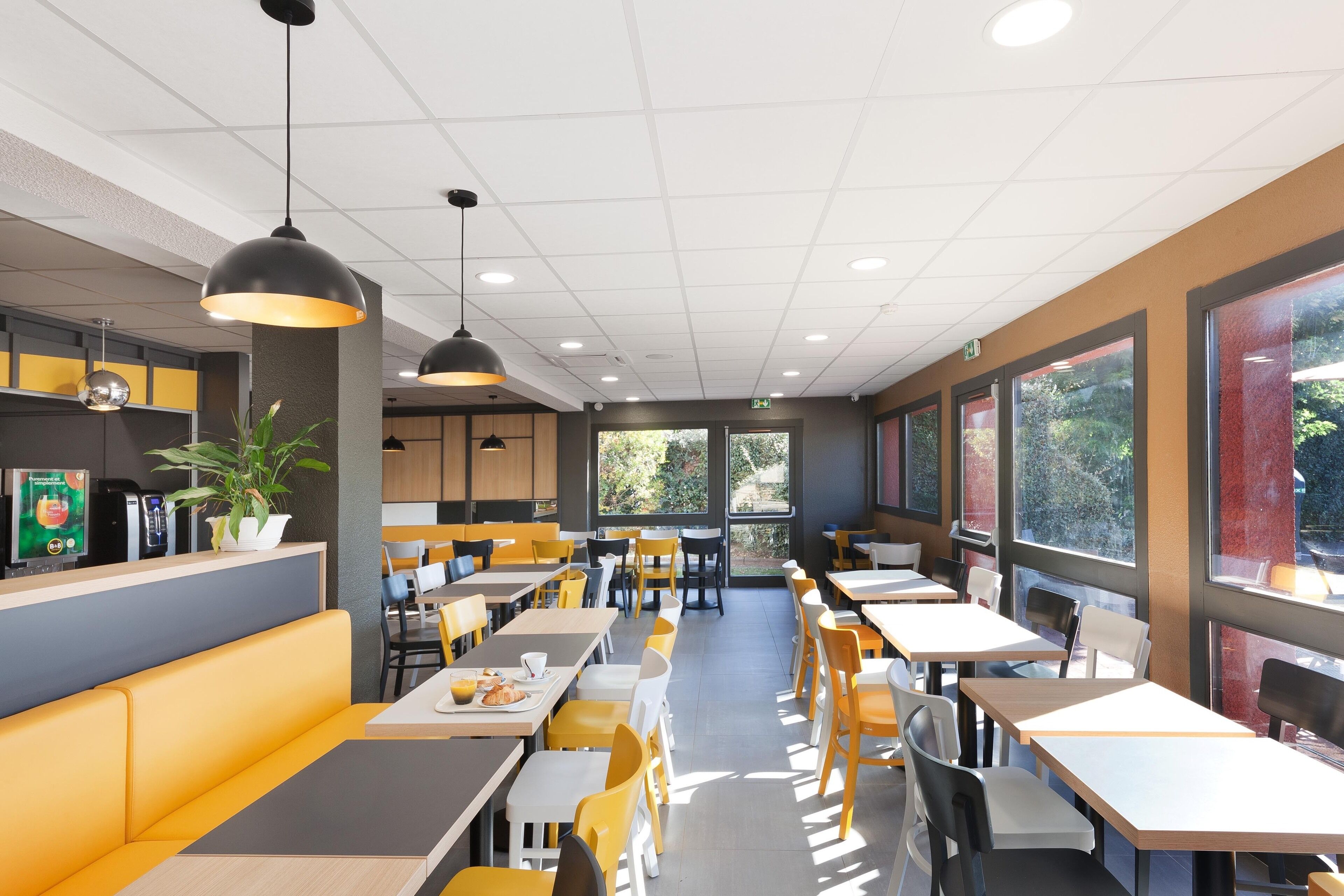 每日供应自助式早餐（需付费）