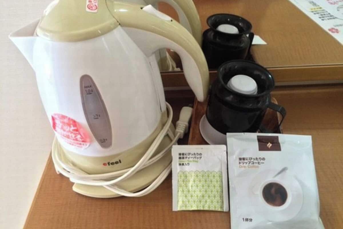 กาแฟและ/หรือเครื่องทำกาแฟ