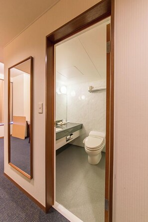 Bathroom - Hotel Landmark Wakayama (Wakayama)