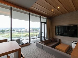 Suite with a private open hot spring bath SAKURA, Non Smoking | Desk, blackout curtains, free WiFi, bed sheets - Hitoyoshi Onsen Nabeya (Hitoyoshi)