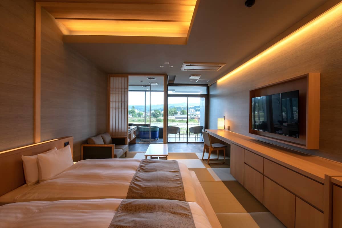 Semi-suite with indoor hot spring bath UGUISU, Non Smoking | 1 bedroom, desk, blackout drapes, free WiFi