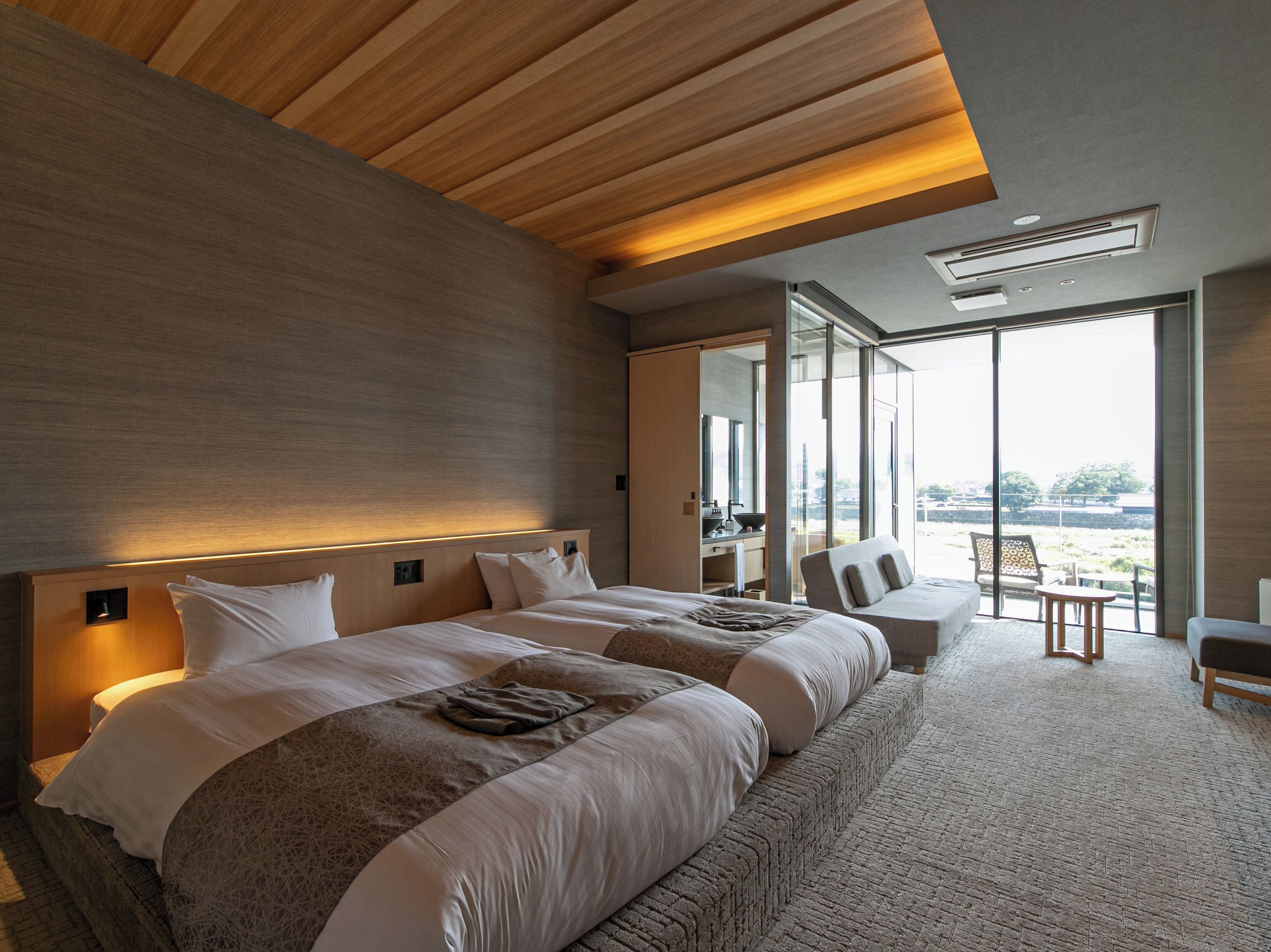 Desk, blackout curtains, free WiFi, bed sheets