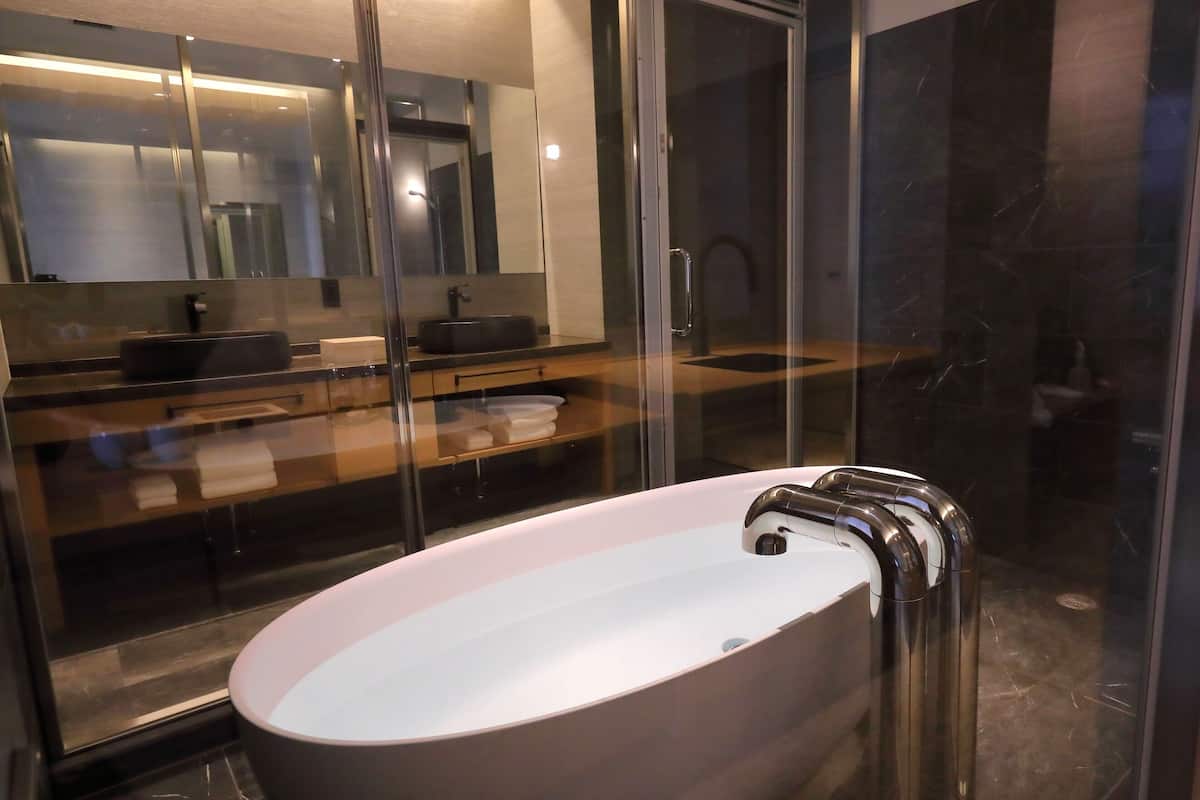 Semi-suite with indoor hot spring bath OORURI, Non Smoking | Bathroom | Separate tub and shower, spring water tub, free toiletries, hair dryer