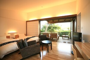 Suite Room with Private Semi-open Air Bath | In-room safe, free WiFi, bed sheets