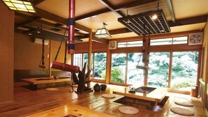 Ảnh chưa phân loại, 4 trong số 26 ảnh, nút