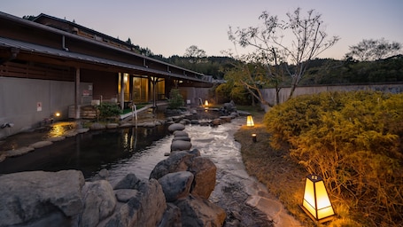 Spa. Fontana No Oka Kamo