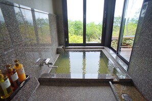 Standard Twin with Private Bathroom (Akebi) | Indoor spa tub