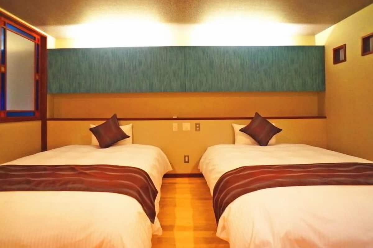 Premium Suite with Private Bathroom (Kunugi) | Premium bedding, in-room safe, soundproofing