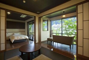 Japanese Style Superior Annex | Premium bedding, in-room safe, soundproofing, iron/ironing board