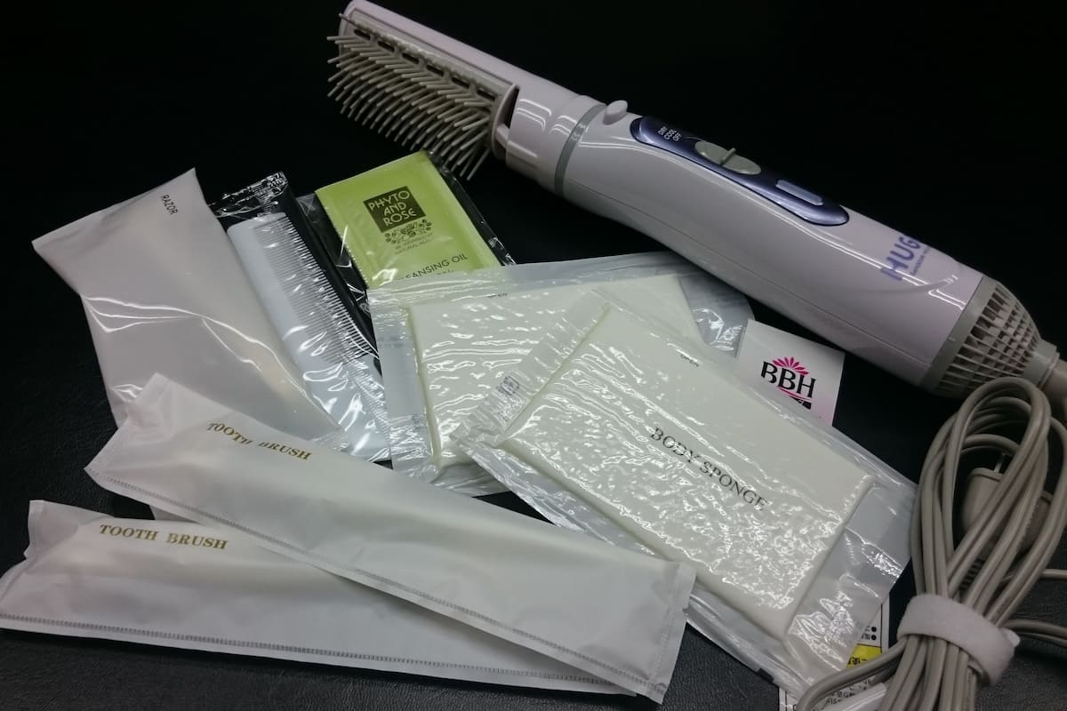 1 bedroom, desk, free wifi, bed sheets