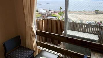 In-room safe, free WiFi