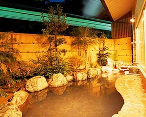 Natural pool - Tsutaya Ryokan (Unzen)
