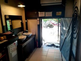 シャワー、ヘアドライヤー