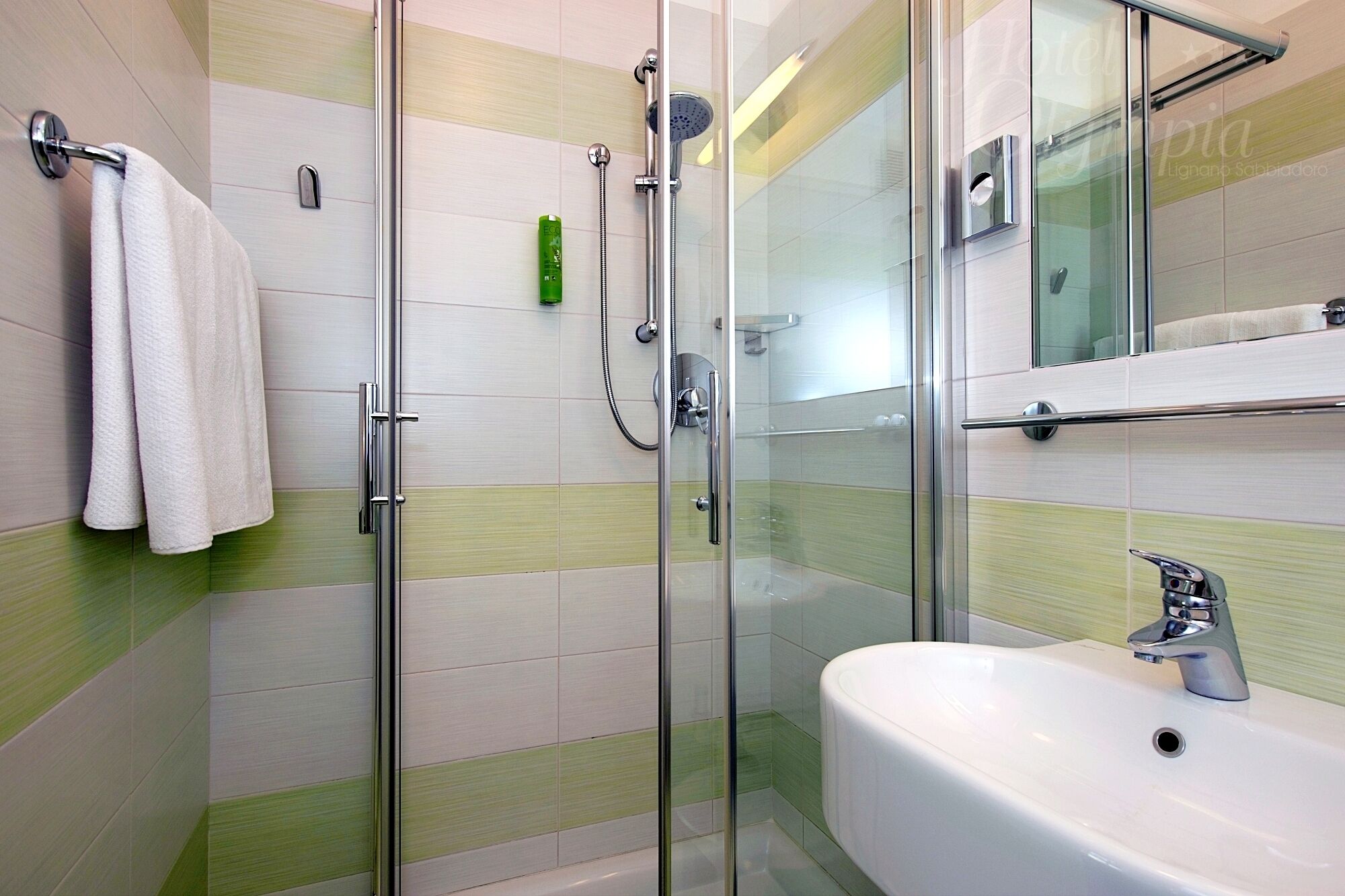 comfort double room, balcony | bathroom | shower, hair dryer, bidet, towels