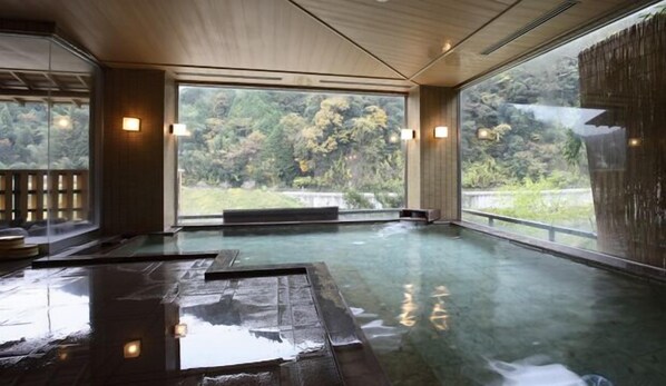 Baño termal público