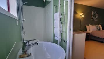 Studio | Douche de la salle de bain