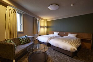 Desk, laptop workspace, blackout curtains, iron/ironing board - 3S HOTEL ATSUGI (Atsugi)