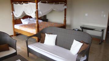 Ocean Front Suite | Bed sheets