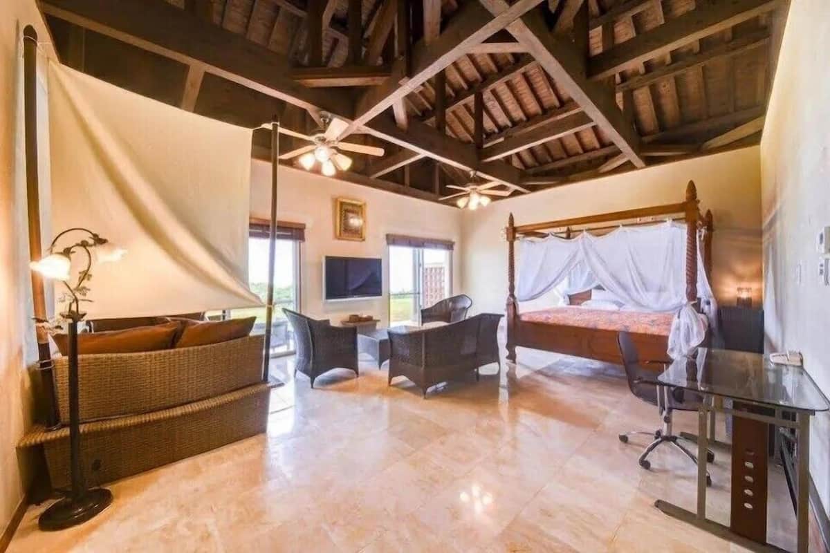 Ocean Front Suite