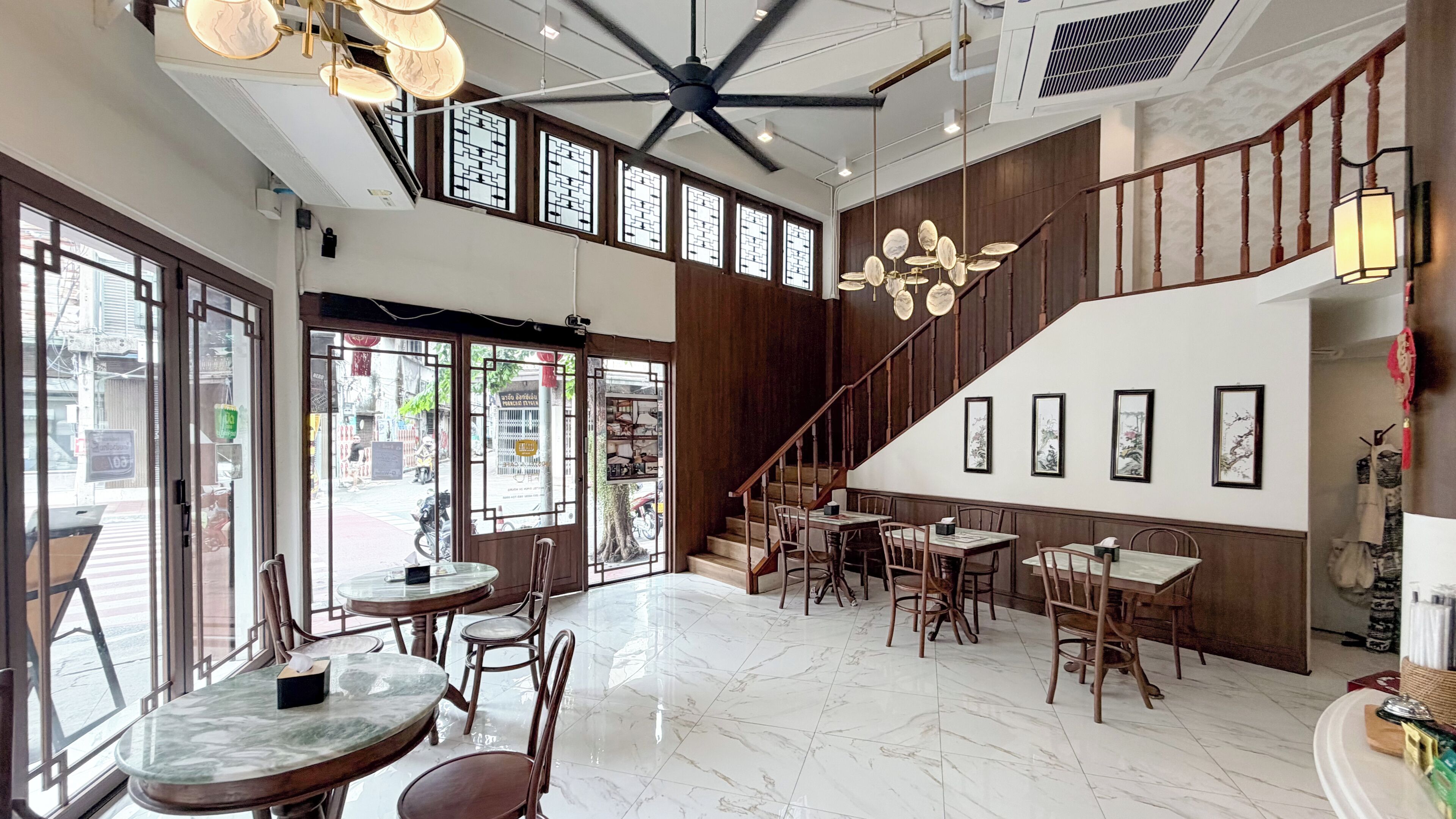 Café da manhã, almoço e jantar