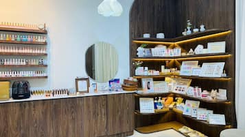 Nail salon
