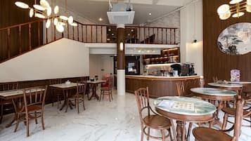 Breakfast, lunch and dinner served