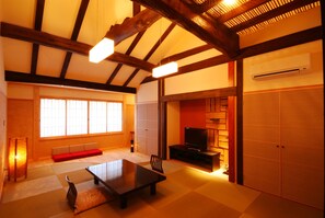 In-room safe, free WiFi, bed sheets - Kinosaki Tajimaya (Toyooka)