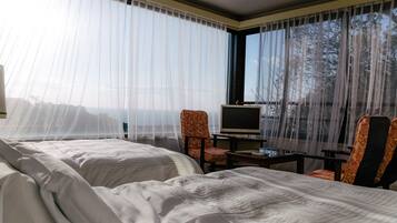 Japanese Western Style Suite, Ocean View, with Private Open-air Bath | In-room safe, free WiFi