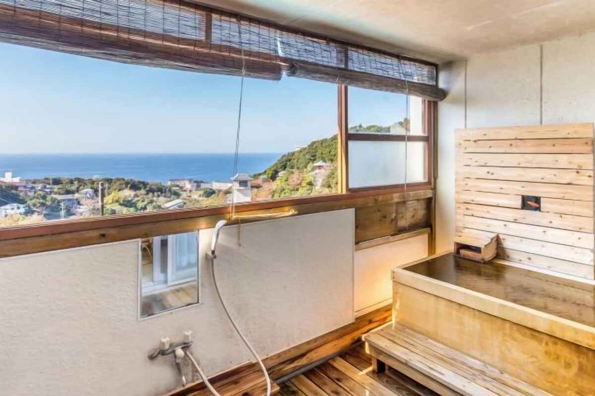 Japanese Style Room with Open-air Bath
