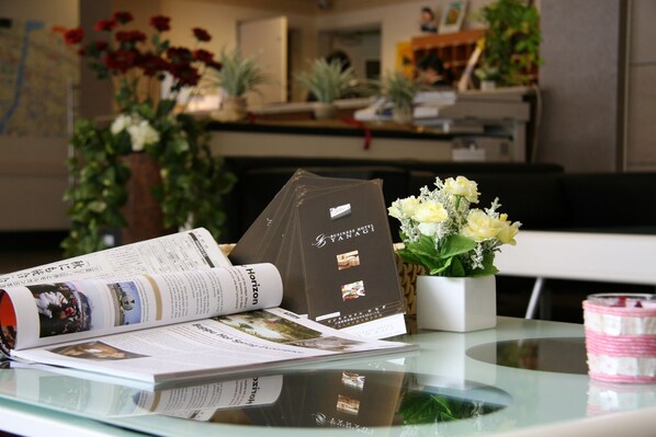 Lobby - Business Hotel YANAGI Kitakyushu Kokura (Kitakyushu)