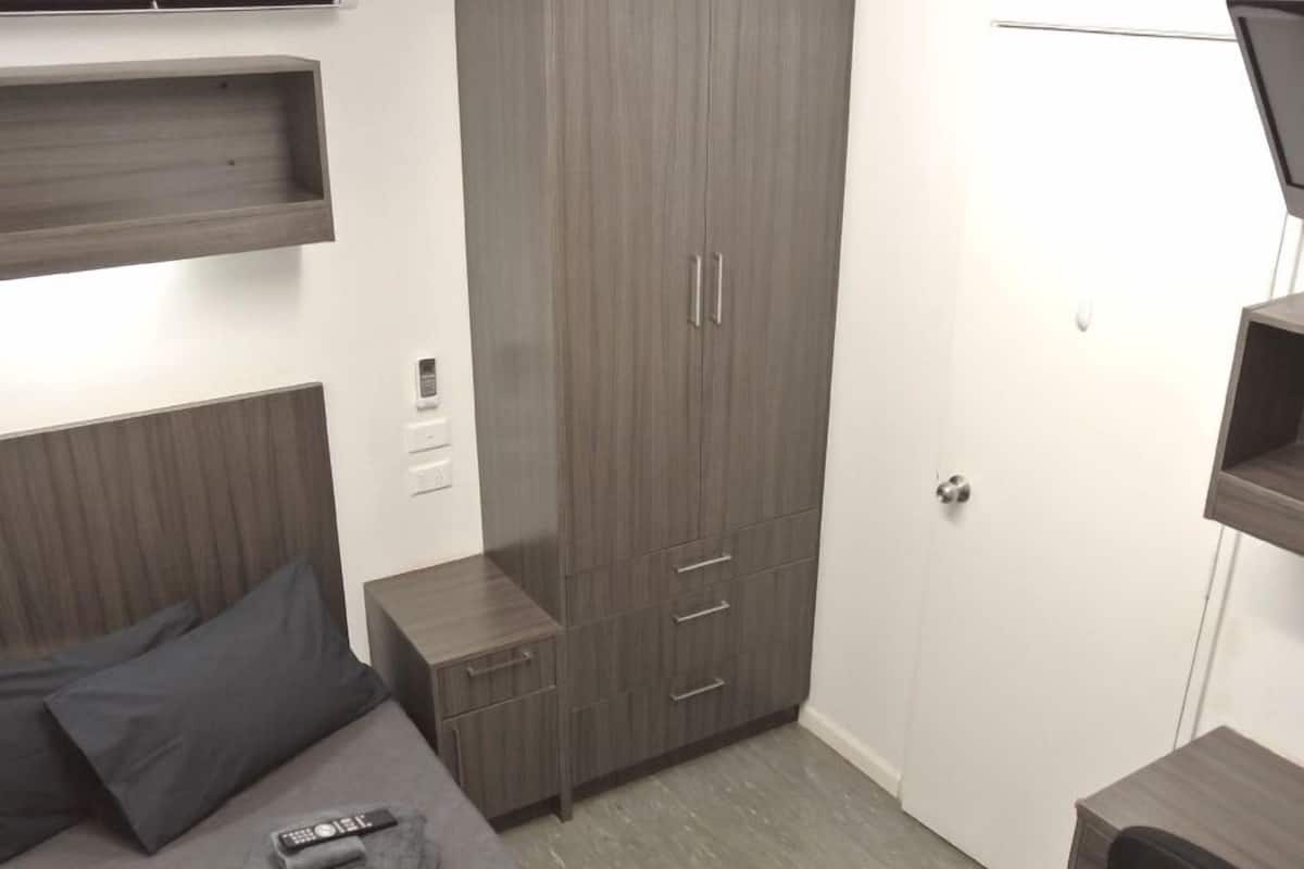 Standard Room, Non Smoking (King Single Room) | Free WiFi, bed sheets